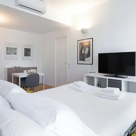 Italianway Easy - Caterina Da Forli 6 Apartment *