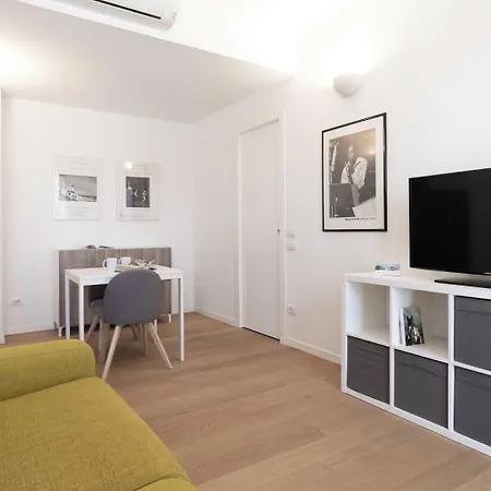 Italianway Easy - Caterina Da Forli 6 Apartment *